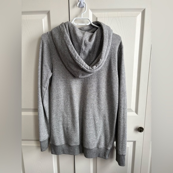 Y2K volcom sweater (size small) - Picture 2 of 3